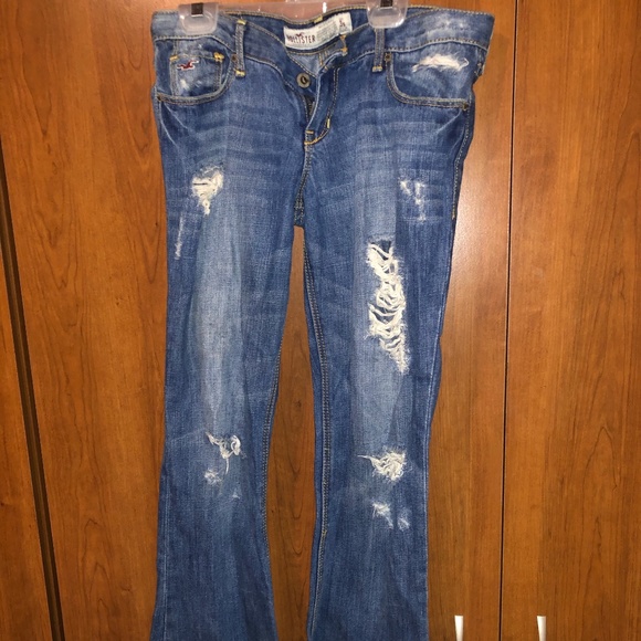 Distressed jeans - Picture 1 of 1